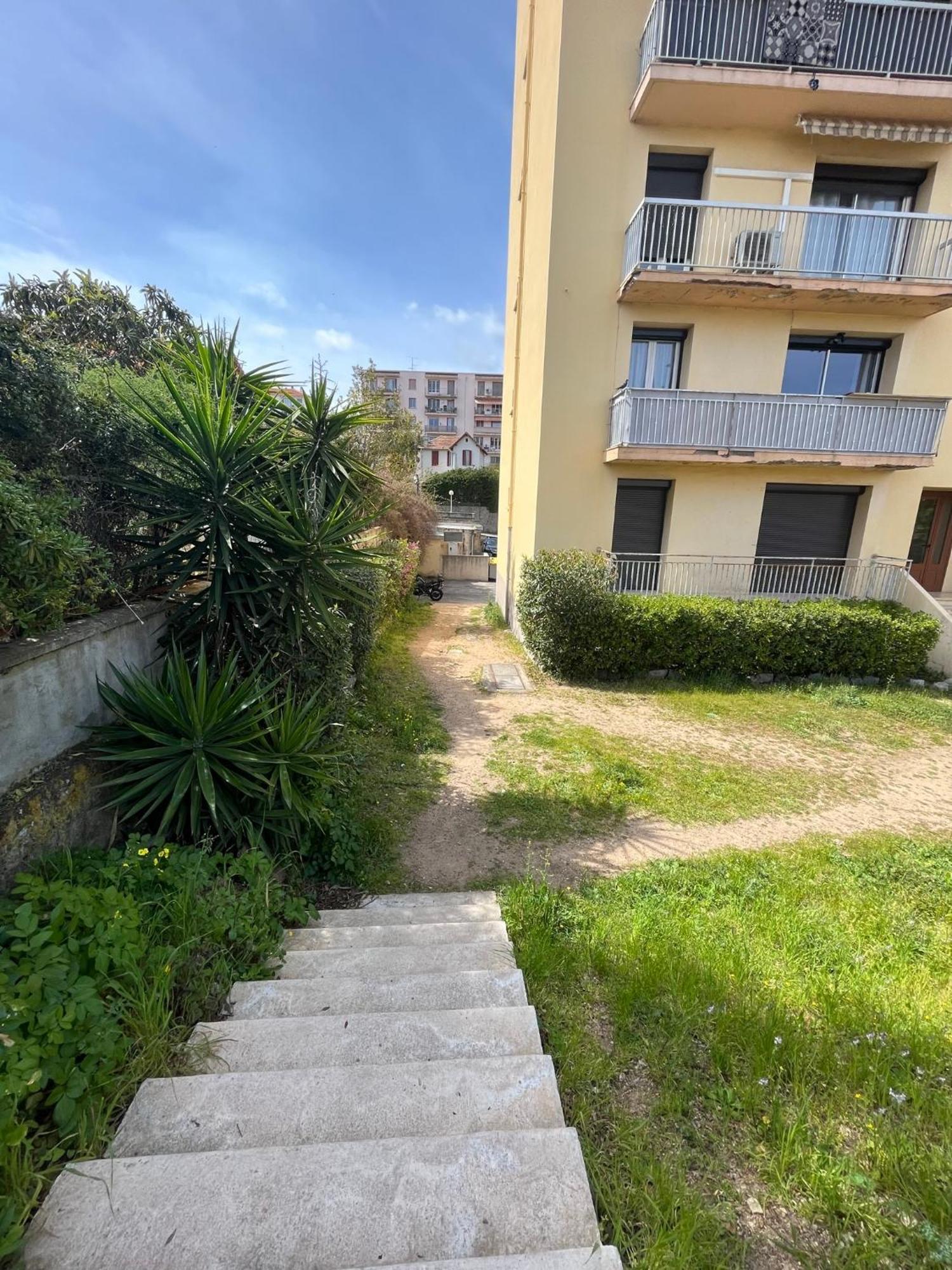 Superbe T2 Avec Place De Parking Ajaccio  Extérieur photo